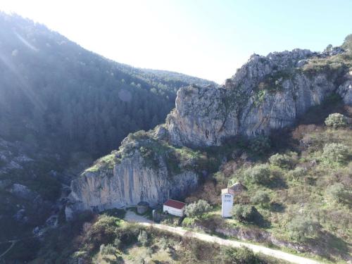 Instituto Geologico y Minero de España Pozo de la Cueva Torredelcampo